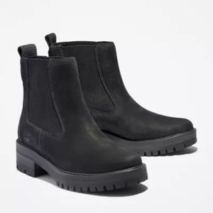 Timberland Courmayeur Valley Chelsea Boots in Black Nubuck